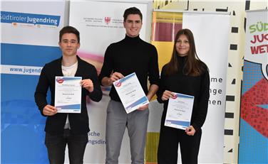 Jugendredewettbewerb 2019: Jugendliche überzeugen am Rednerpult