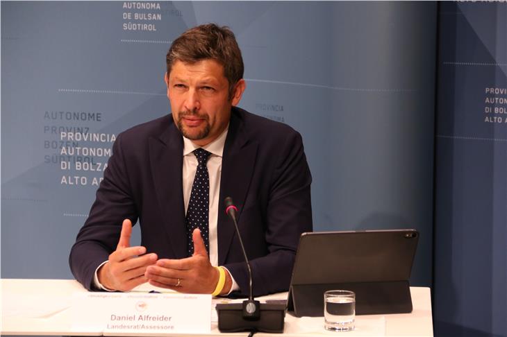 Le trasport publich vëgn potenzié – al vëgn damané responsabilité