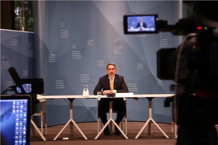 Conferenza stampa del 19 maggio, nuova ordinanza