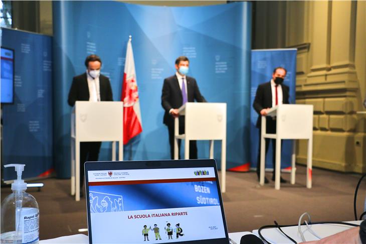 Scuole superiori, dal 7 gennaio lezioni in presenza al 75%