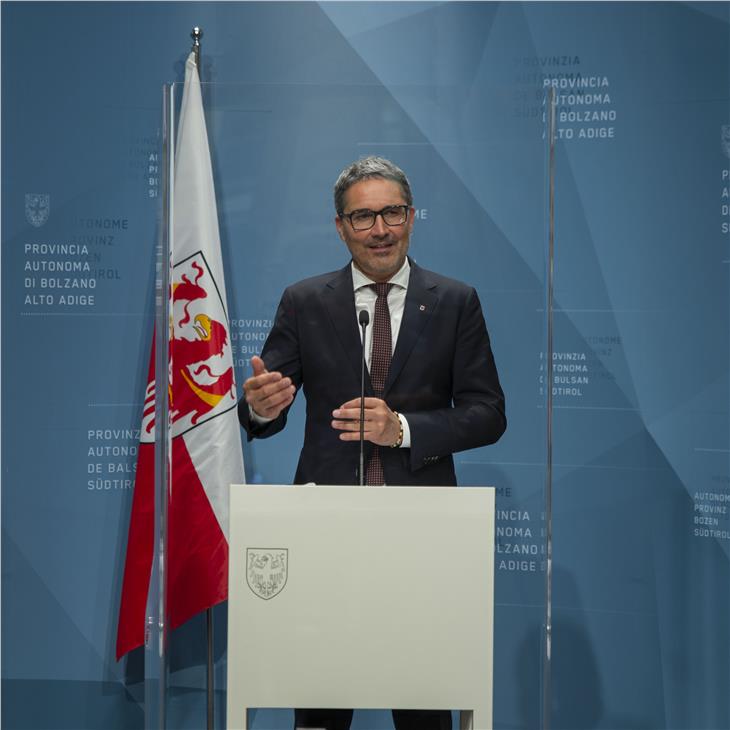 Baustein für weitere Öffnungen: Corona-Pass vorgestellt