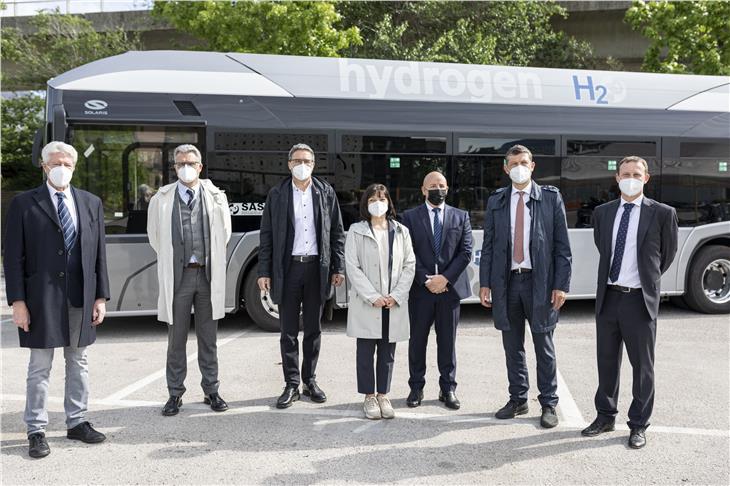 Neue Wasserstoffbusse für Bozen