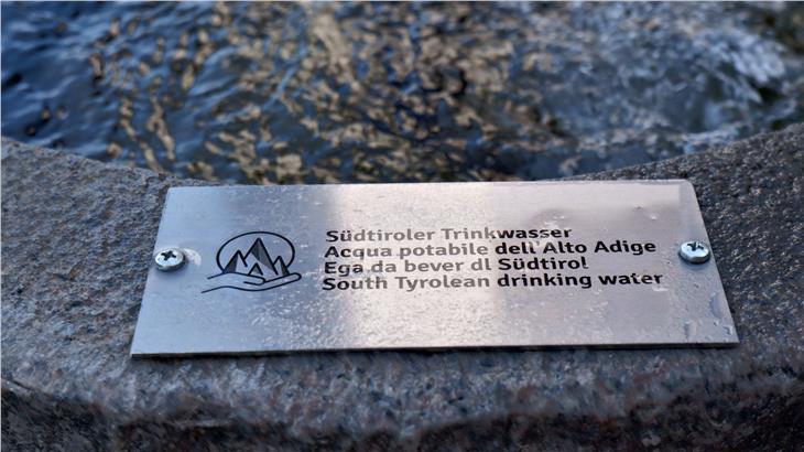 Achtsam am Berg: Nachhaltiger Umgang mit Trinkwasser und Abfall