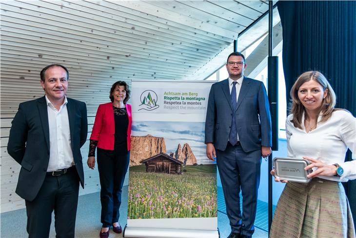 Achtsam am Berg: Nachhaltiger Umgang mit Trinkwasser und Abfall