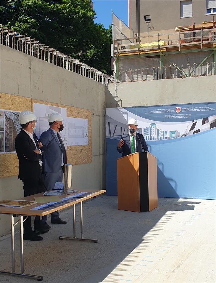 Nuovo palazzo del personale a Bolzano, posata la prima pietra