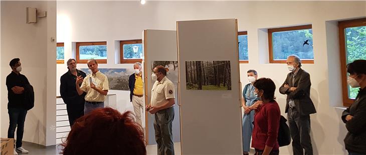 Le monn ne basta nia: Daurida la mostra nöia a Al Plan de Mareo