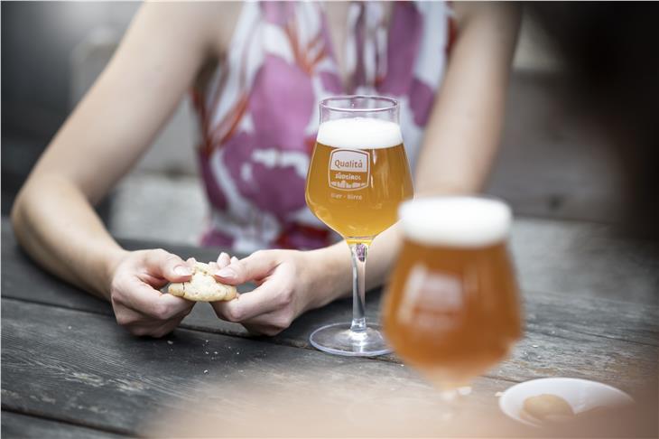 Corona: Verhaltensregelungen für Wiesen- und Dorffeste 