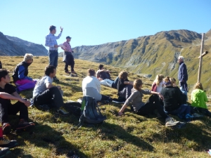 Die Moräne als Klassenzimmer: Glaziologiecamp auf der Franzenshöhe