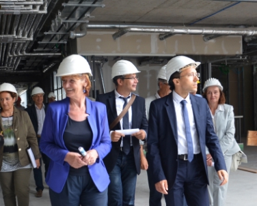 Krankenhaus Bozen: LR Tommasini und Stocker begutachten Baufortschritt