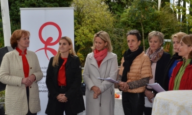 25 Jahre Landesbeirat für Chancengleichheit: Frauen pflanzen Seidenakazie
