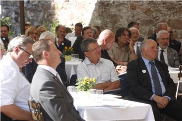 Tag der Autonomie (1/4): Kontroverse Standpunkte über Geschichte