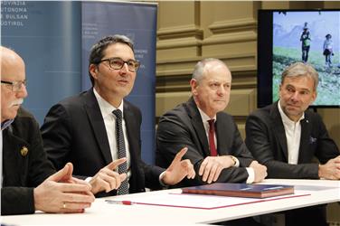 Sentieri, firmato l'accordo su utilizzo e manutenzione 